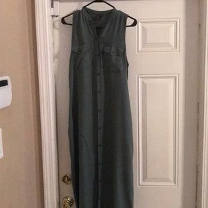 Sleeveless button down dress